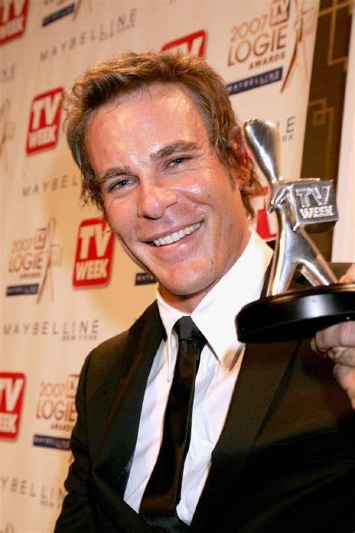 Aaron Jeffery Net Worth