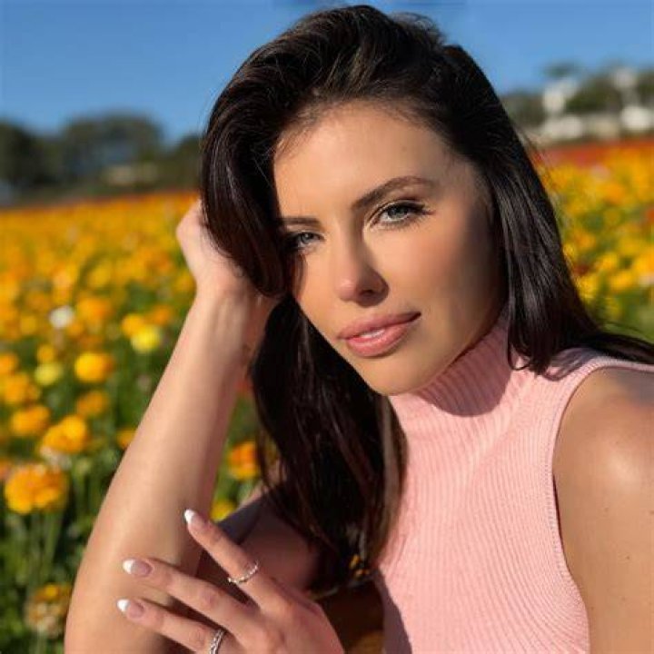 Adriana Salles Net Worth