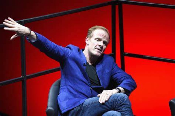 Alistair Moulton Black Net Worth