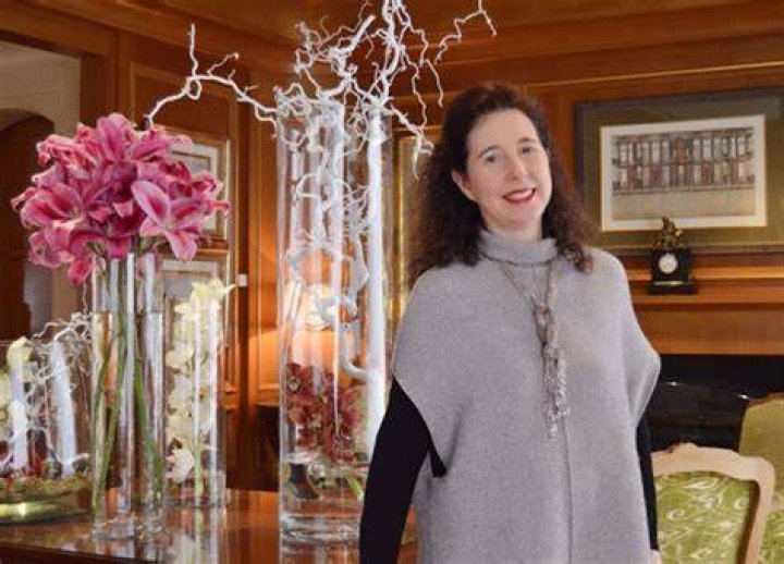 Angela Hewitt Net Worth