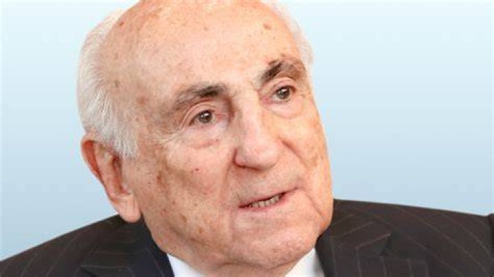 Bernard Schwartz Net Worth