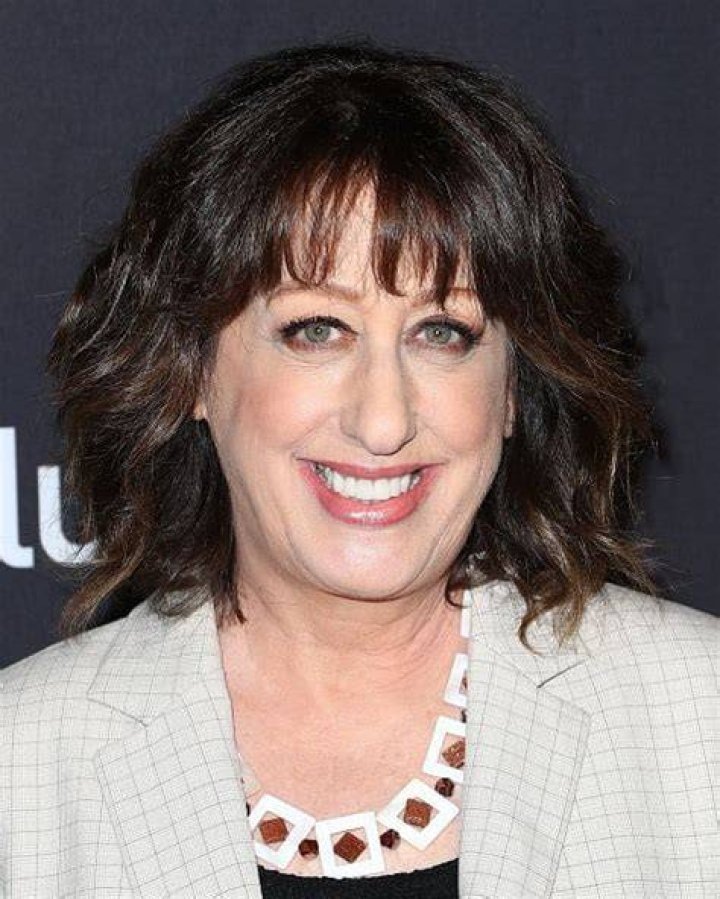 Beth Hall Net Worth