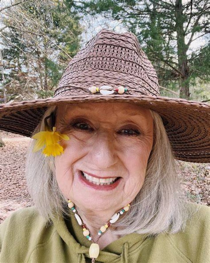 Brenda Hillhouse Net Worth