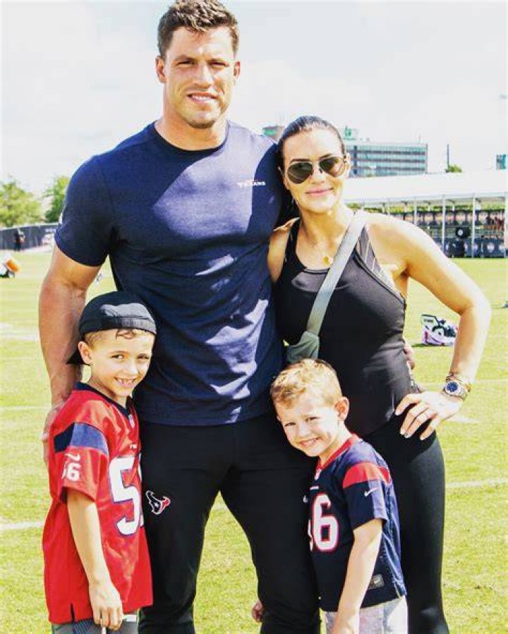 Brian Cushing Net Worth