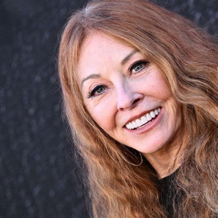 Cassandra Lewis Net Worth