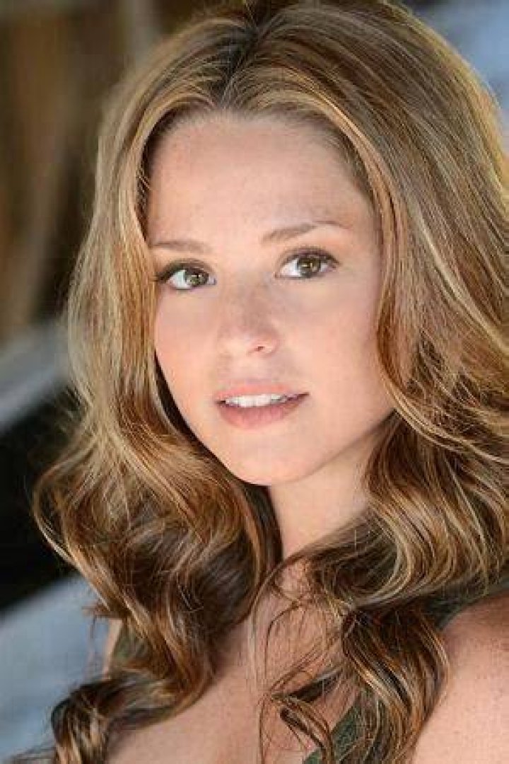 Chelsea Cardwell Net Worth