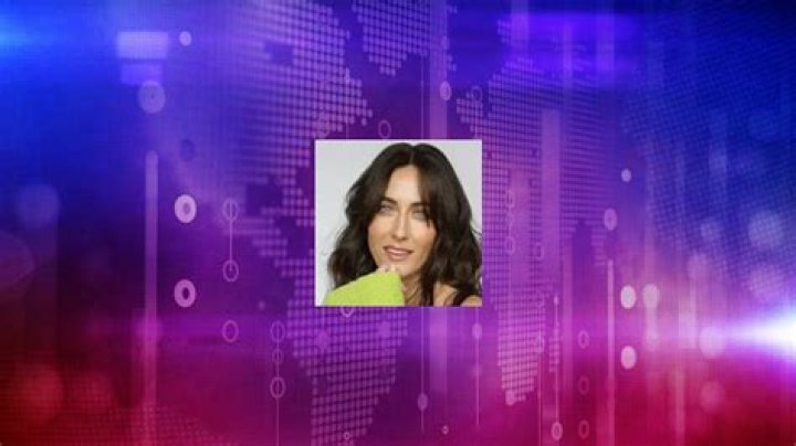 Claire Lovering Net Worth