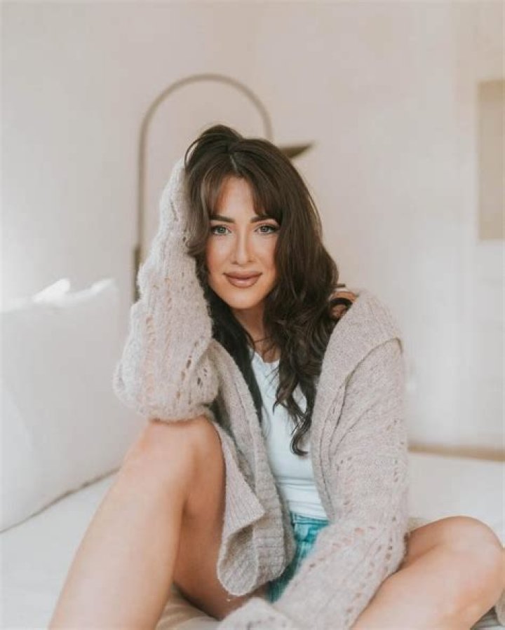 Courtney Lomelo Net Worth