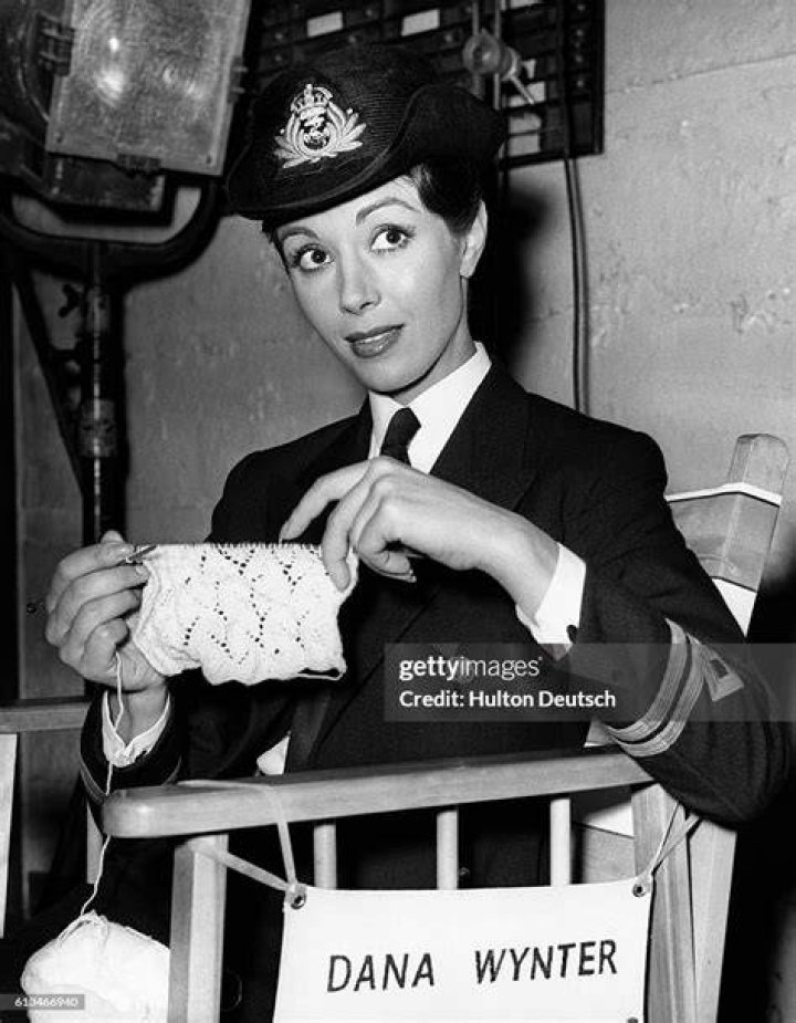 Dana Wynter Net Worth