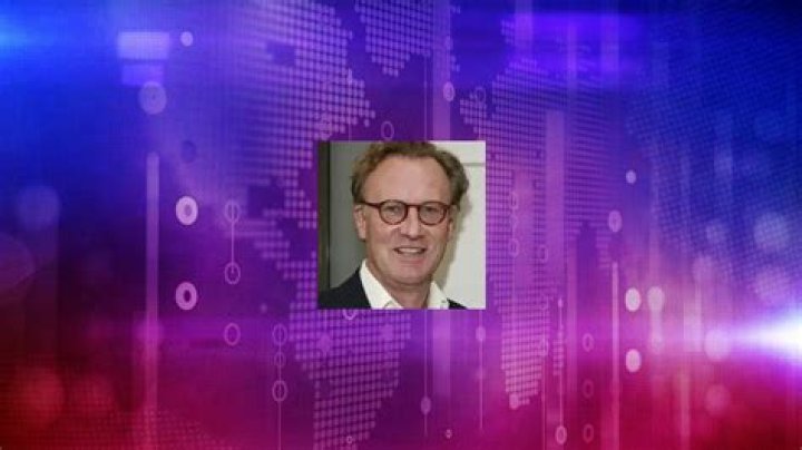 Daniel Gerroll Net Worth