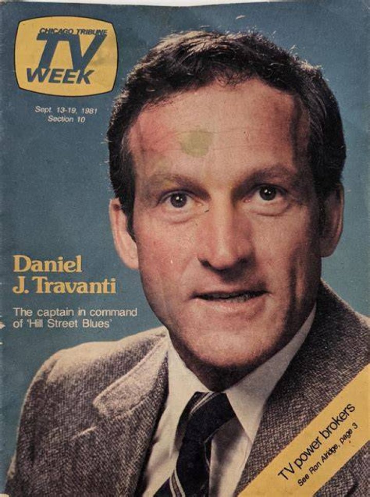 Daniel J. Travanti Net Worth