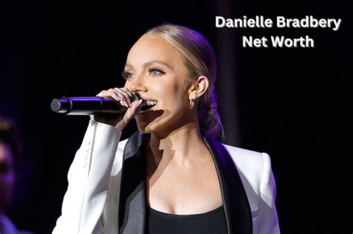 Danielle Bradbery Net Worth