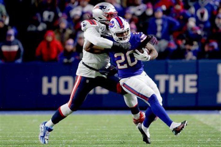 Dont’a Hightower Net Worth