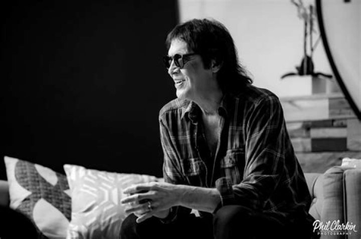 Dwight Twilley Net Worth