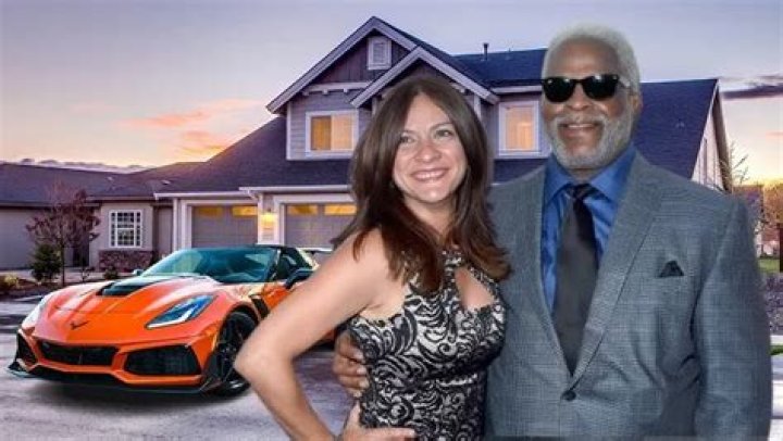 Earl Campbell Net Worth