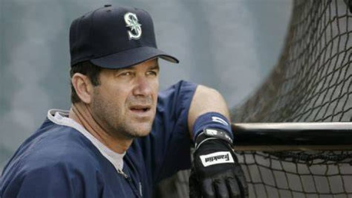 Edgar Martínez Net Worth
