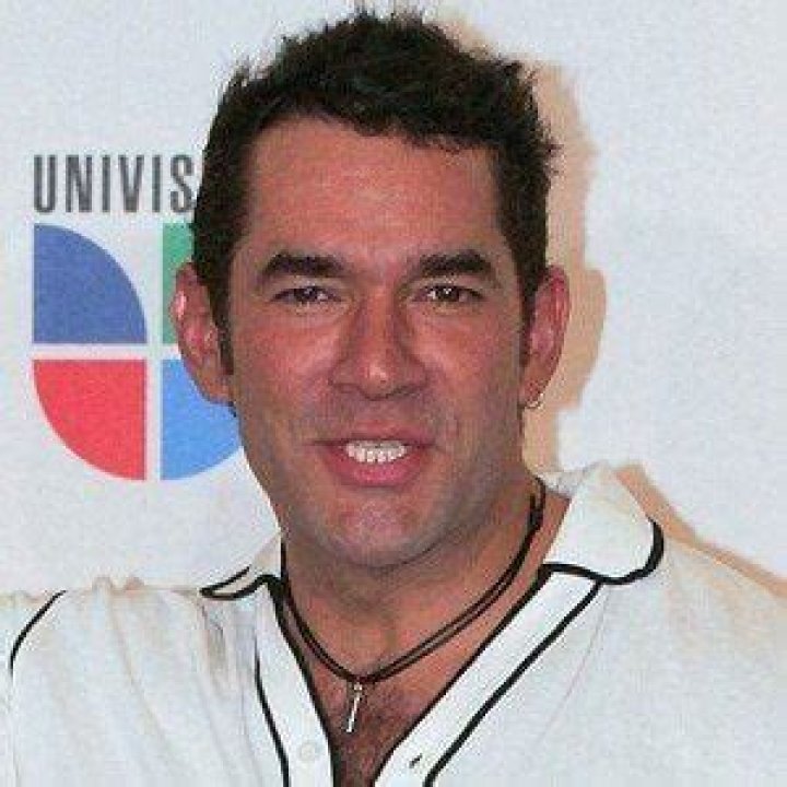 Eduardo Santamarina Net Worth