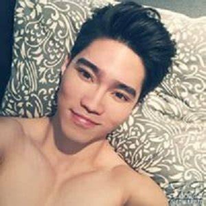 Edward Zo Net Worth