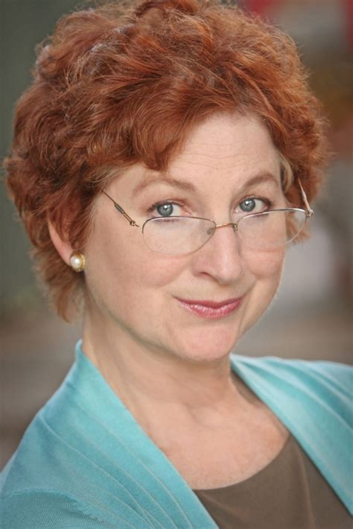 Elaine Bromka Net Worth