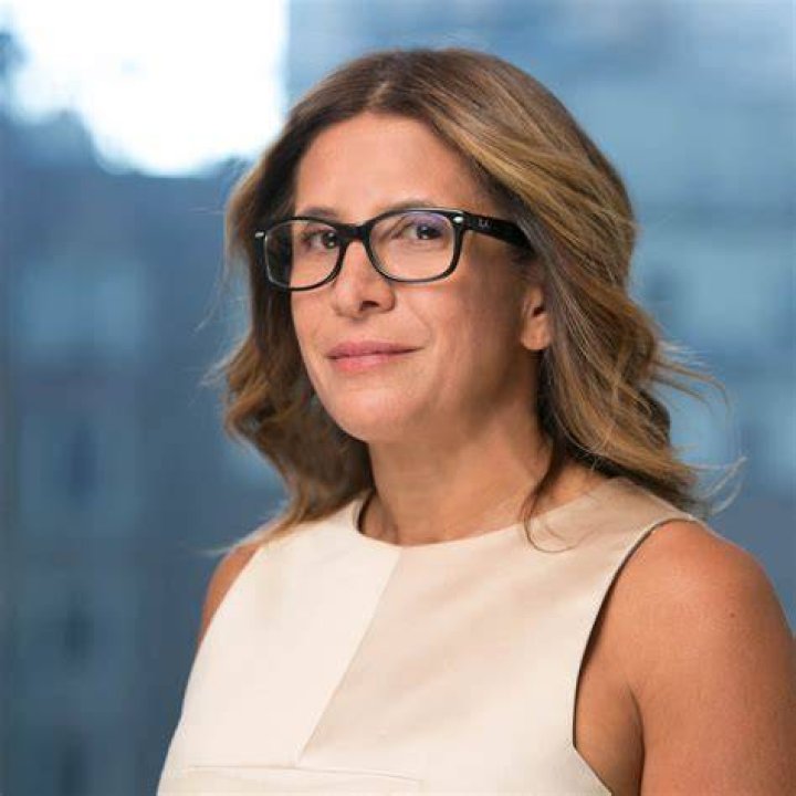 Elizabeth Clark Zoia Net Worth