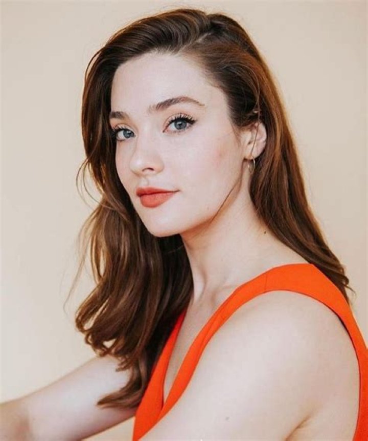 Eva Bourne Net Worth