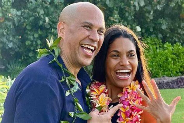 Exie Booker Net Worth