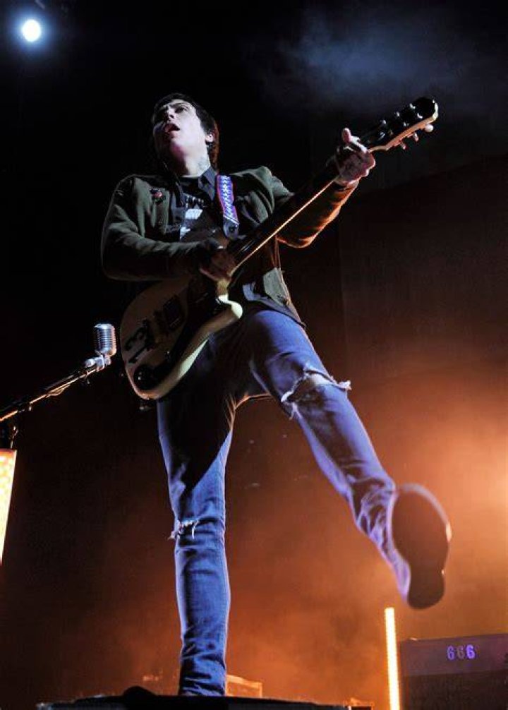 Frank Iero Net Worth