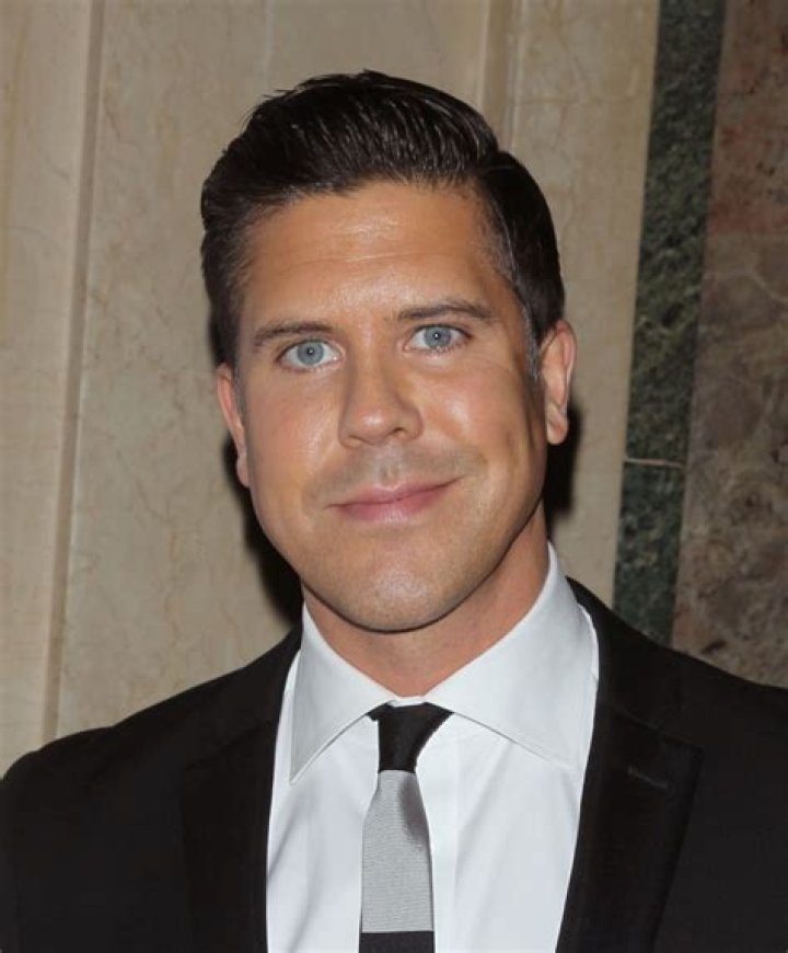 Fredrik Eklund Net Worth