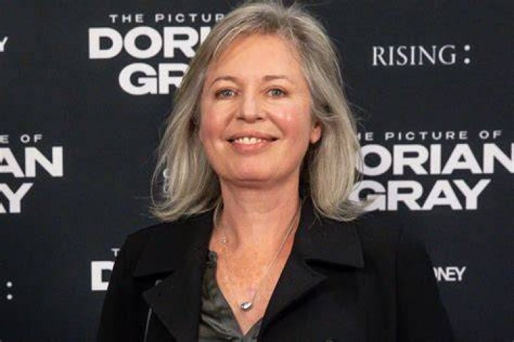 Gina Riley Net Worth