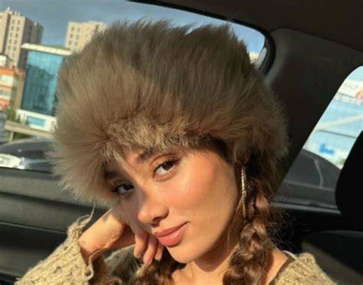 Gizem Karaca Net Worth