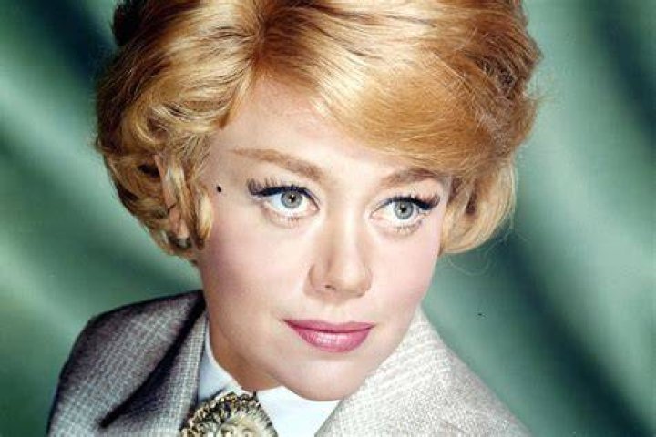 Glynis Johns Net Worth
