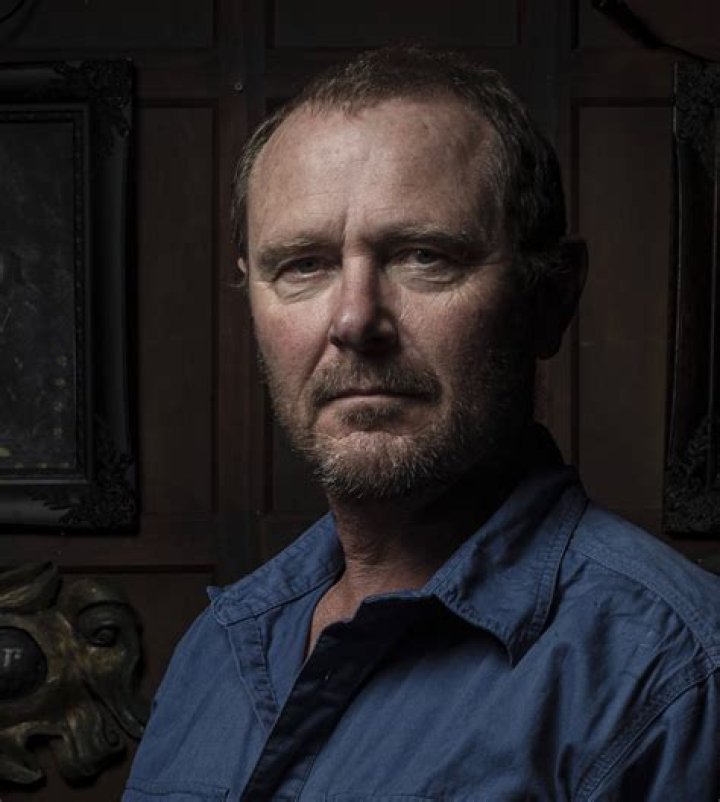Gordon Michael Woolvett Net Worth