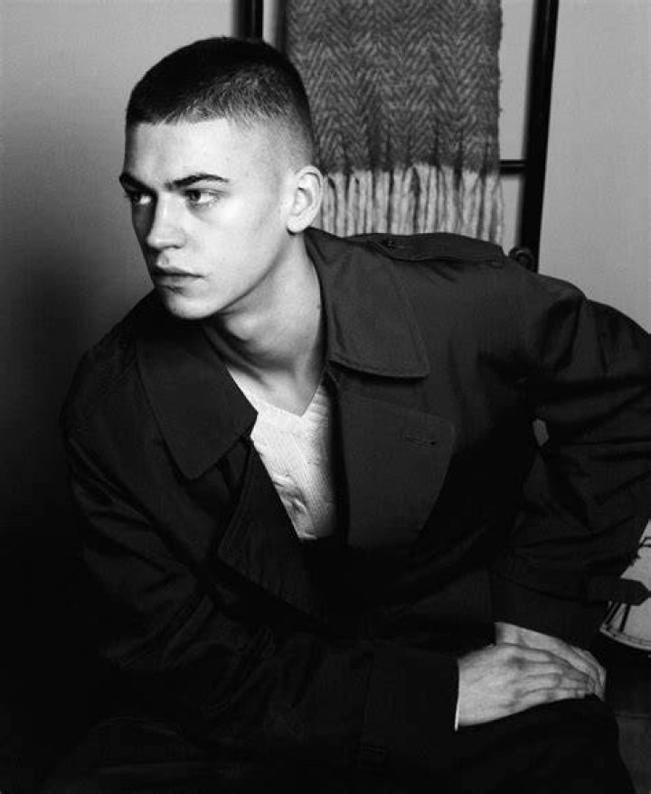 Hero Fiennes-Tiffin Net Worth