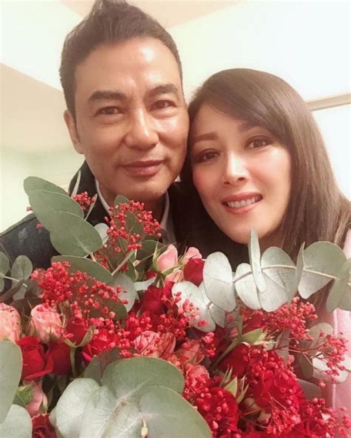 Ho Sui-yi (m. 1981–1986) - Net Worth 2018, Bio & Wiki