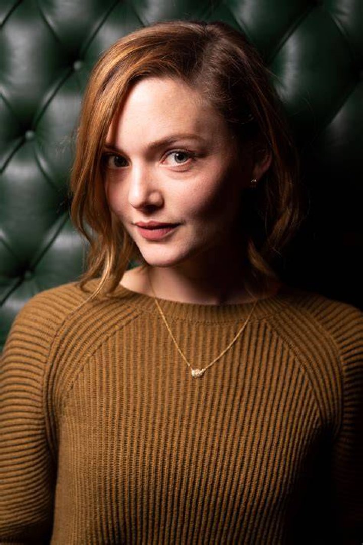 Holliday Grainger (Actress) Net Worth