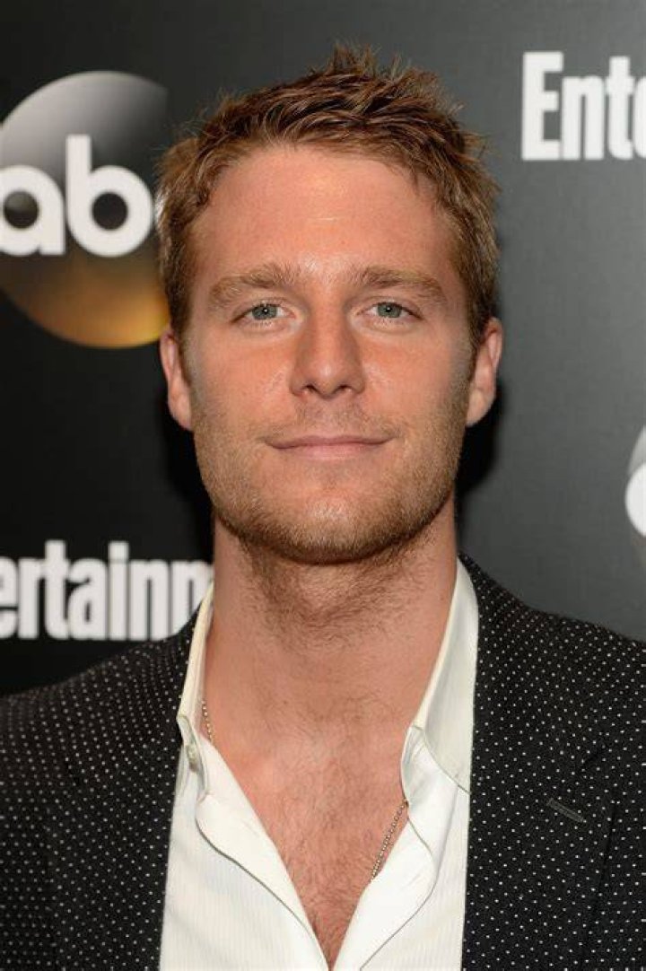 Jake McDorman Net Worth
