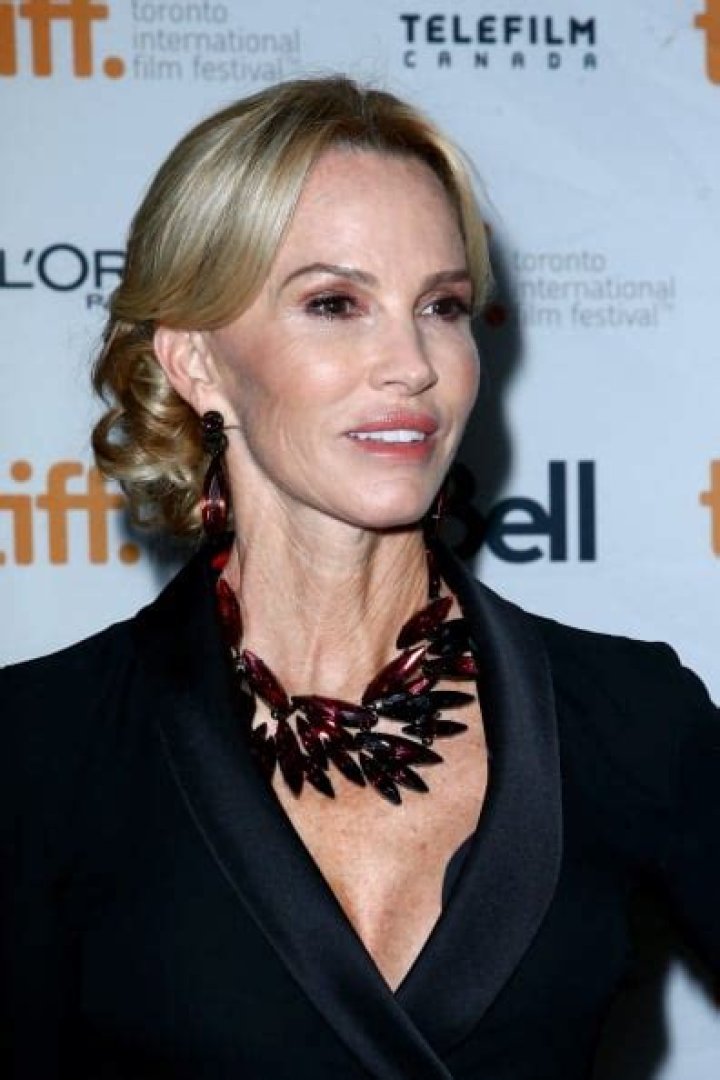 Janet Jones Net Worth