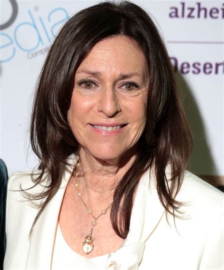 Janice Crystal Net Worth