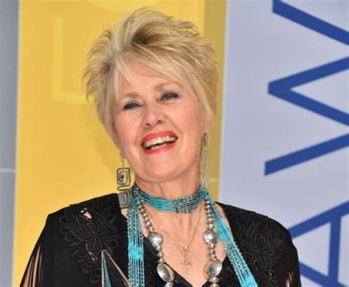 Janie Fricke Net Worth