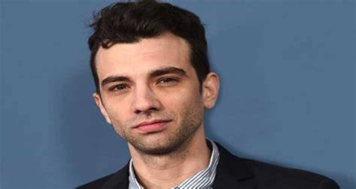 Jay Baruchel Net Worth