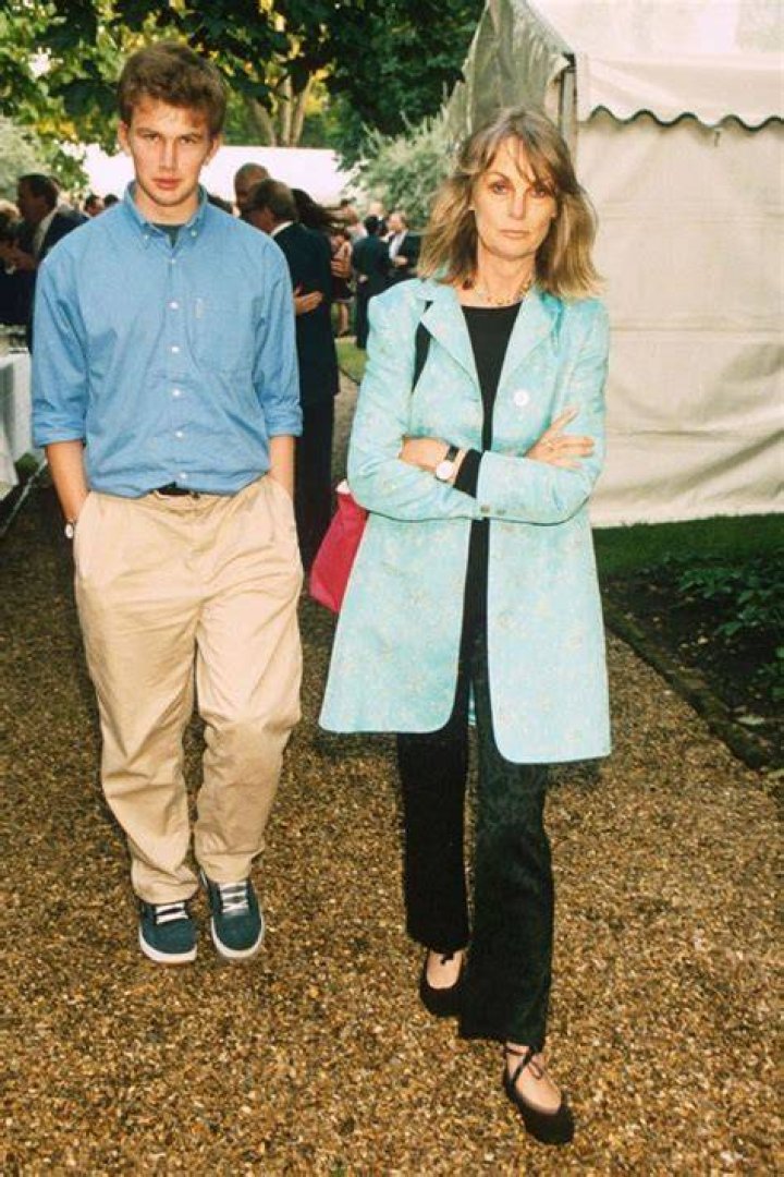 Jean Shrimpton Net Worth