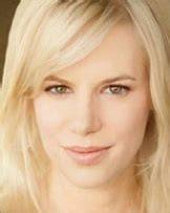 Jeanette Brox Net Worth