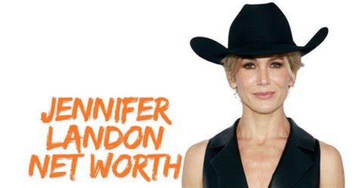 Jennifer McComb Net Worth