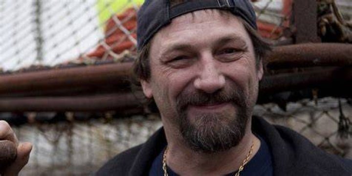 Jonathan Hillstrand Net Worth