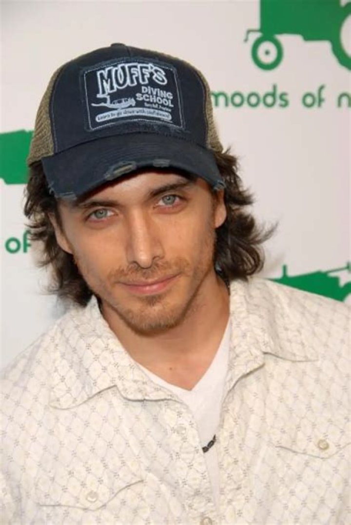 Josh Keaton Net Worth