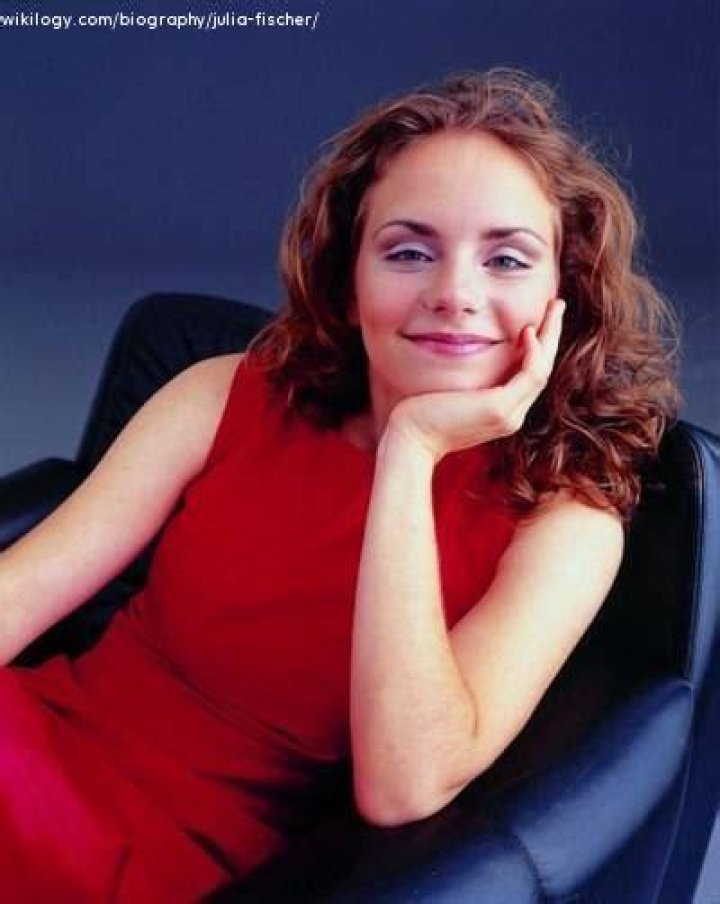 Julia Fischer Net Worth