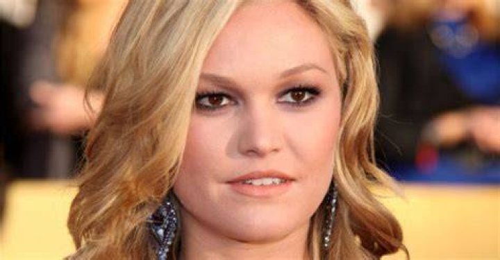 Julia Stiles Net Worth