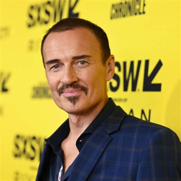 Julian Hooker Net Worth