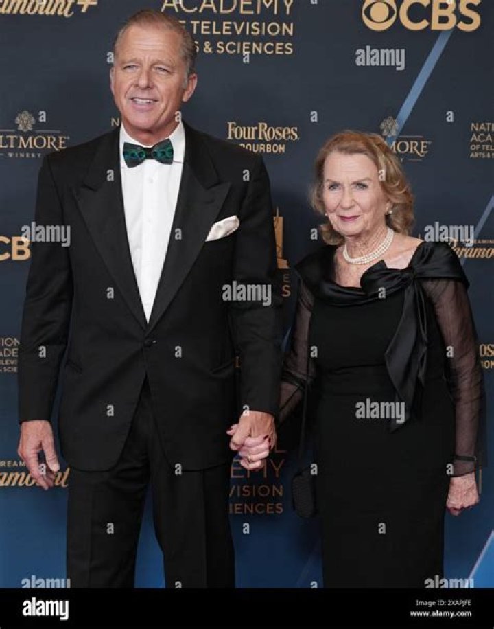Julie Mills Net Worth