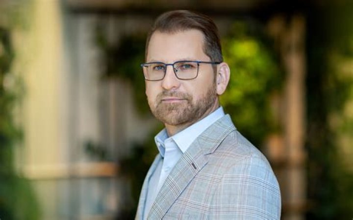 Kamil Kollarik Net Worth